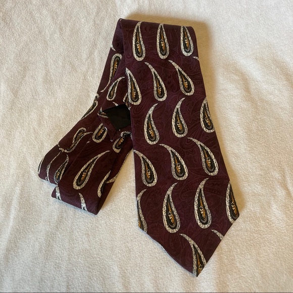 FREE IF BUNDLED Paisley Silk Neck Tie Hand Crafted in USA 100% Silk One Size EUC - Picture 1 of 5